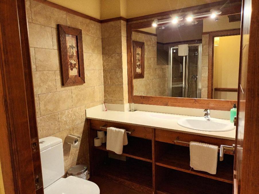 Aparthotel Bellver Bellver De Cerdanya Eksteriør billede