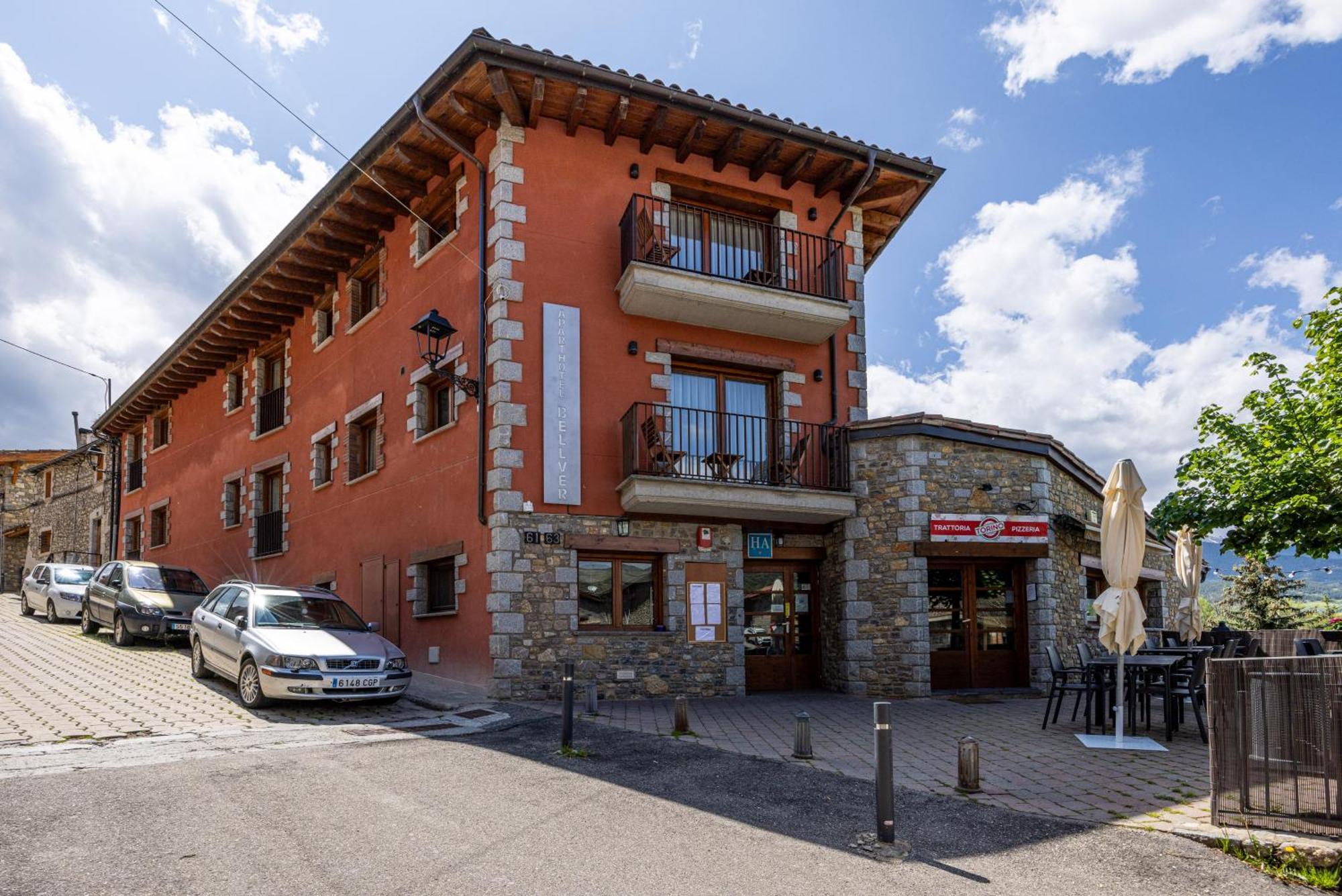 Aparthotel Bellver Bellver De Cerdanya Eksteriør billede