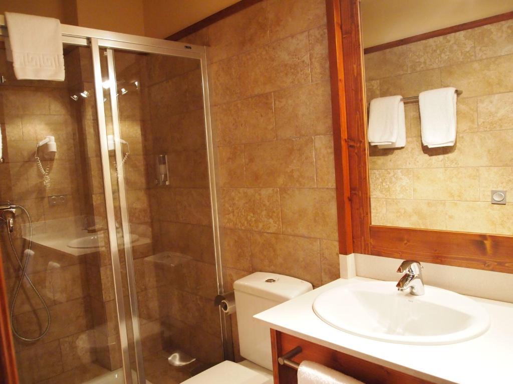 Aparthotel Bellver Bellver De Cerdanya Eksteriør billede