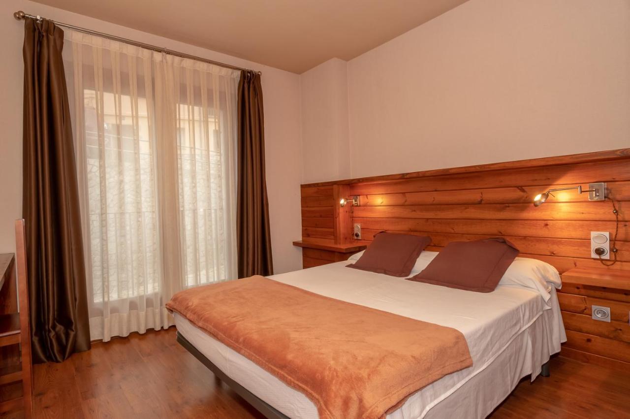 Aparthotel Bellver Bellver De Cerdanya Eksteriør billede